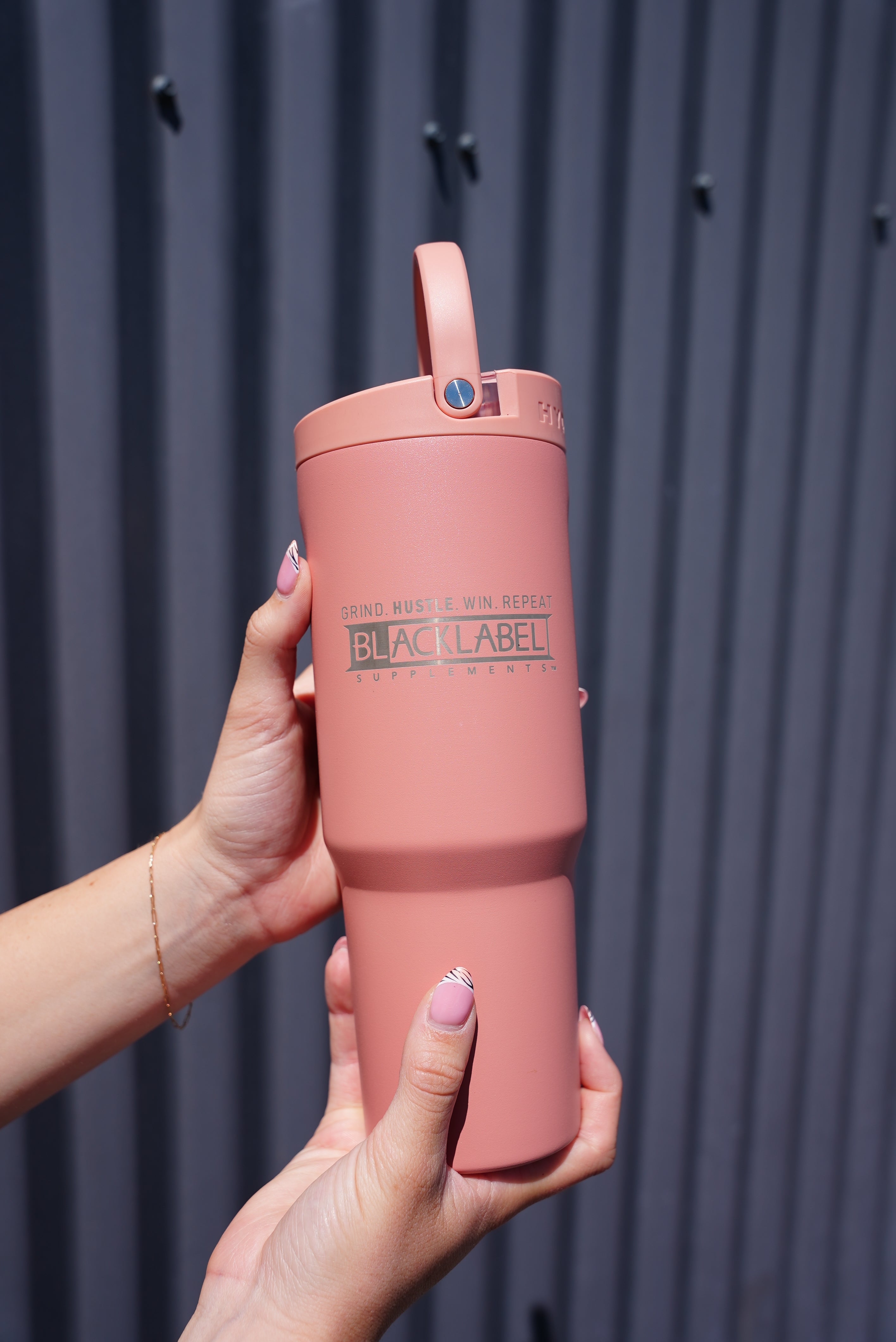HYDROJUG 32 OZ. SPORT CUP